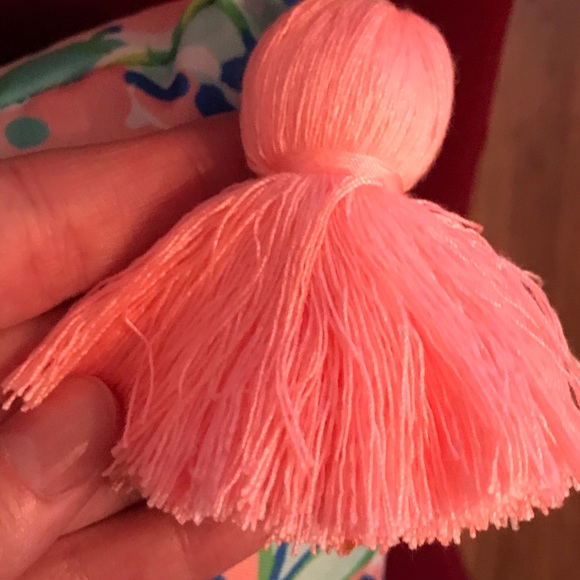 New Lilly Pulitzer Pillow with Tassels - Picture 2 of 4